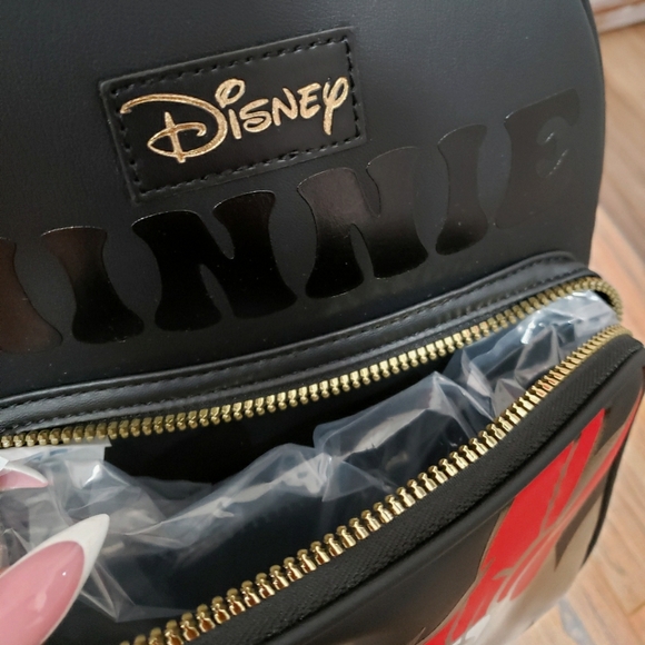 NWT Disney Minnie Mouse Backpack - Picture 11 of 12